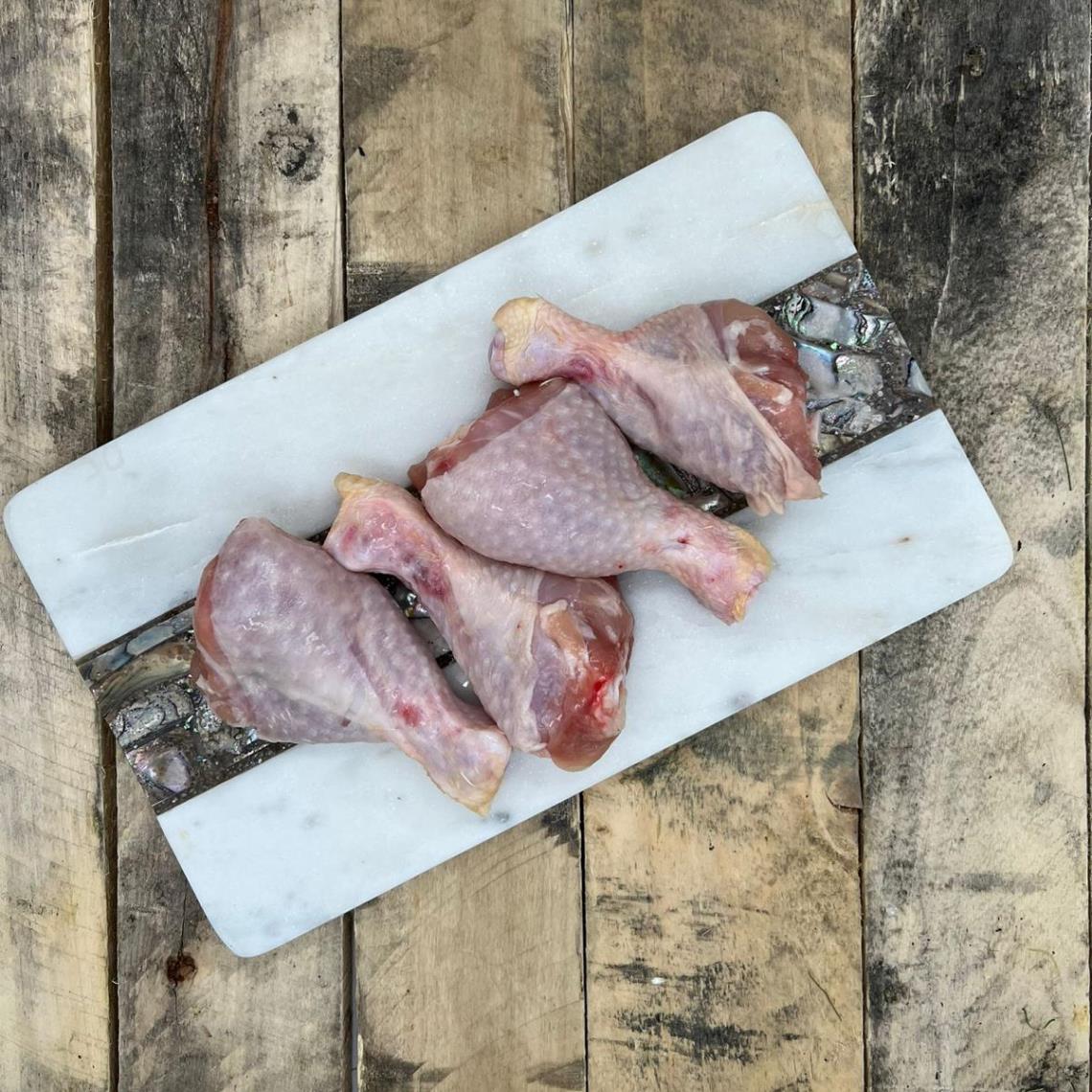 Can you feed best sale dogs raw chicken drumsticks